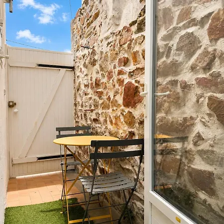 Maisonnette Cosy Avec Veranda Aux Sables D Olonne
